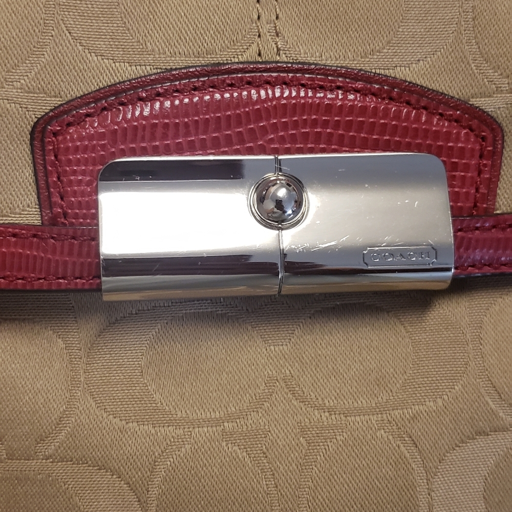 Coach Crossbody - Picture 3 of 7